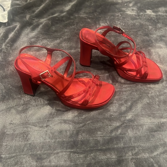 UnListed size 7 Dark Red Woman’s Platform Dress Sandals - Picture 3 of 7